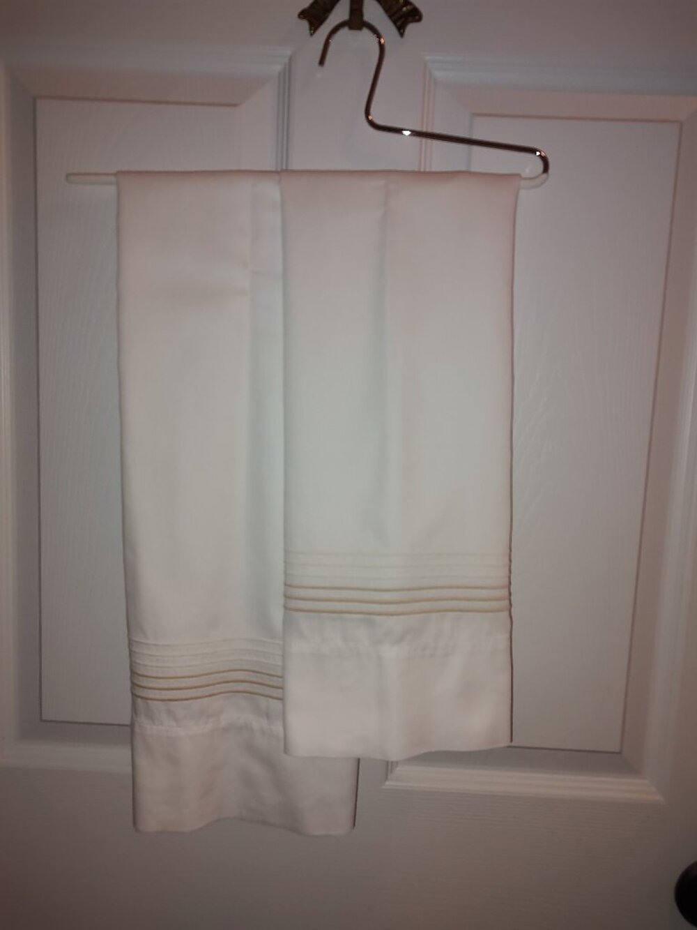 DEA QUEEN CASES MILANO 6-LINE EMBROIDERY #15 IVORY #09 BEIGE EGYPTIAN COTTON
